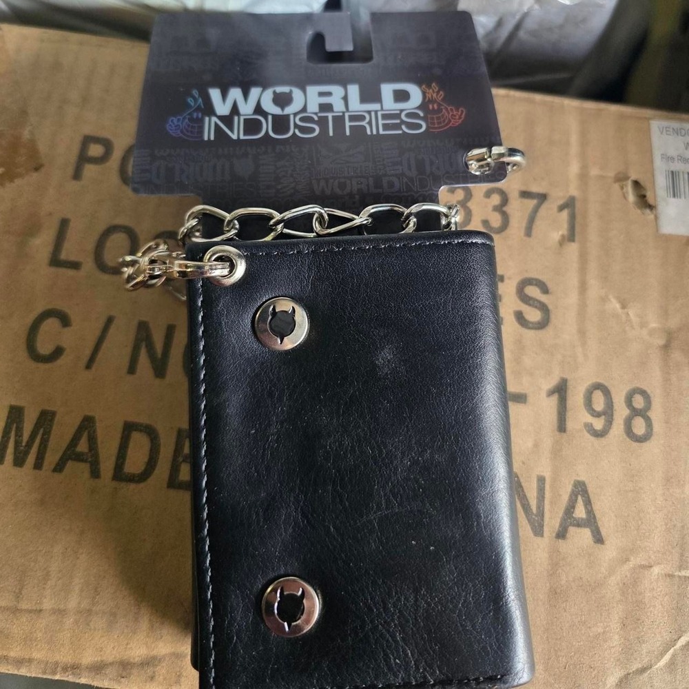 World Industries Logo Leather Trifold Wallet With Chain